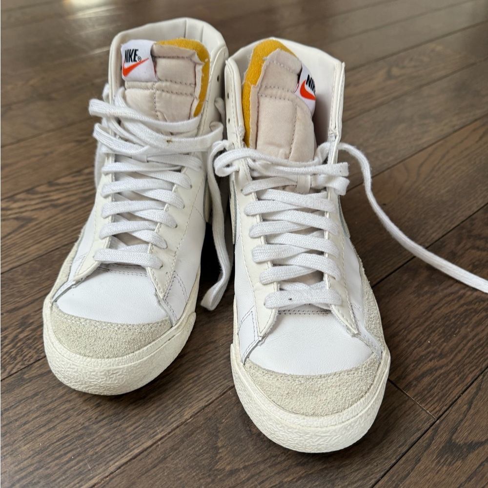 Nike blazer mid